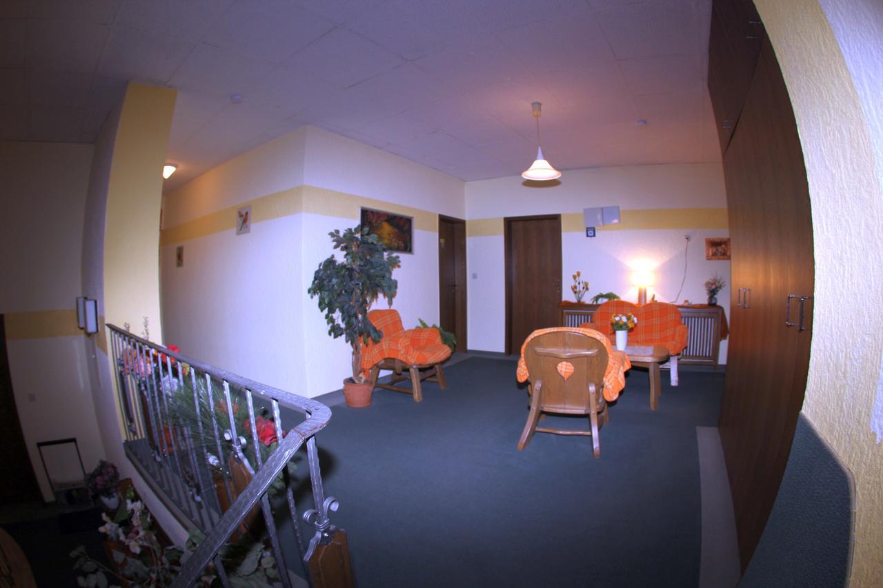 Zum Lowen Hotel Weiterstadt Εξωτερικό φωτογραφία